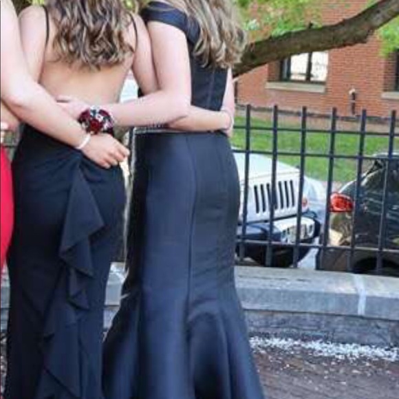 Black Prom Dress - Picture 4 of 4